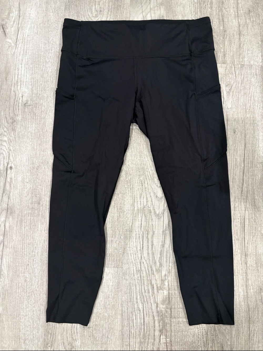 lululemon athletica Black High-Rise Performance Leggings w/ pockets